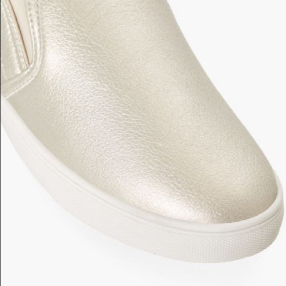 NWT Alice Sneaker - Picture 4 of 5